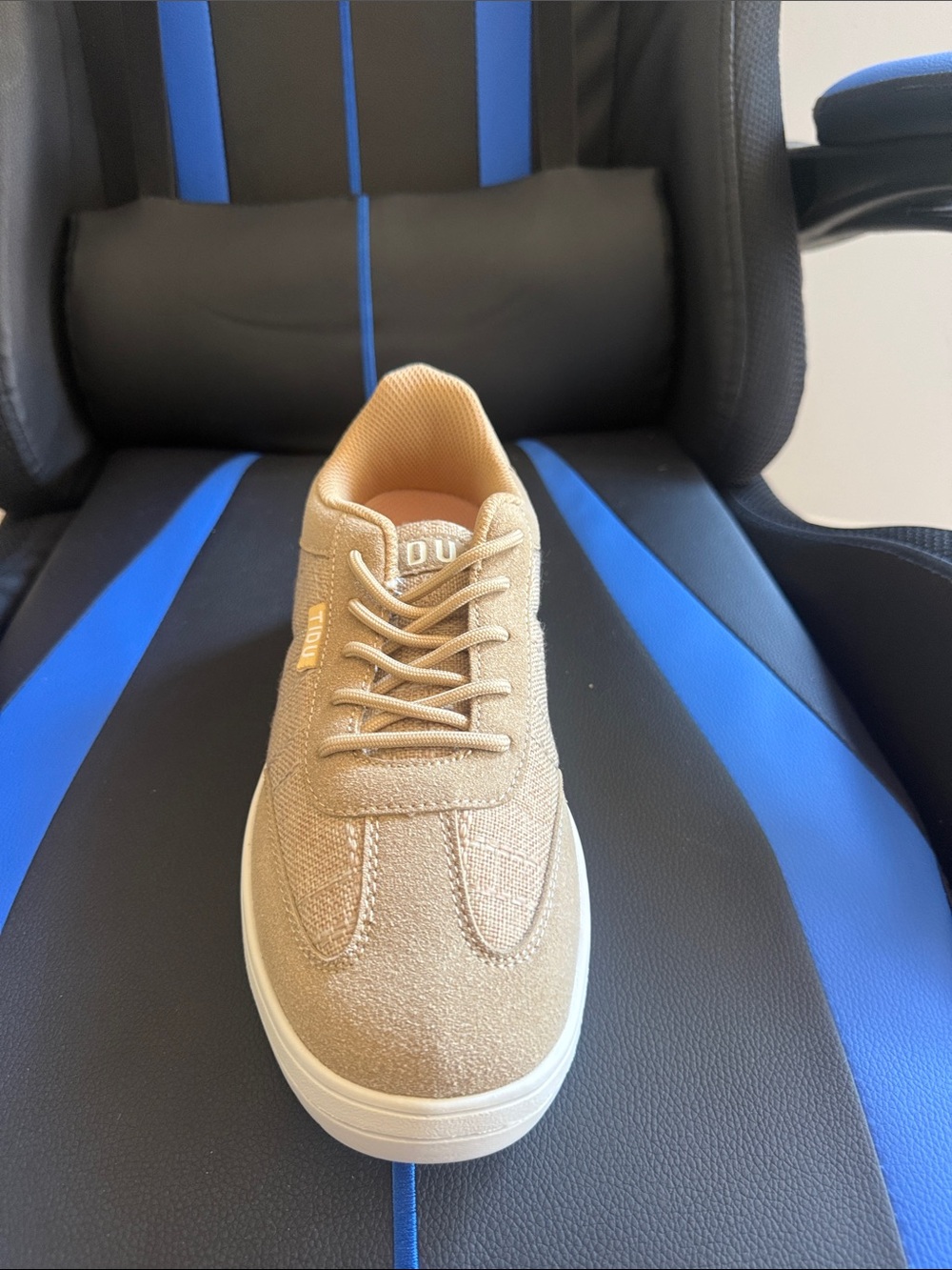 Men's Casual Low-Top Sneakers in Light Tan - Modern Everyday Style